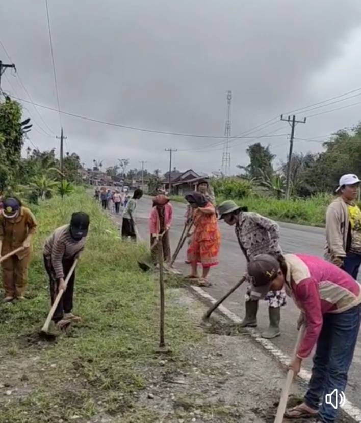 Warga Daligraya Simalungun Gotong Royong Massal